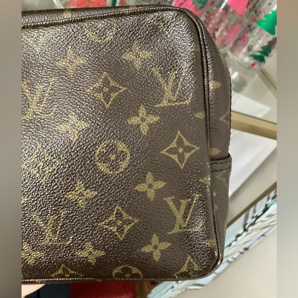 Louis Vuitton Monogram Toiletry Bag TROUSSE 28 - Picture 8 of 14